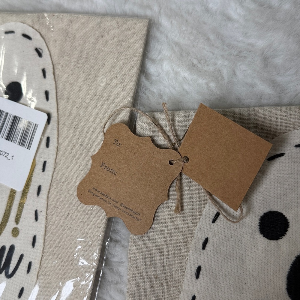 Mud Pie Set 2 Halloween Tea Tip Towels NEW Decor Dangling Leg Ghost Gift Neutral - Picture 4 of 8